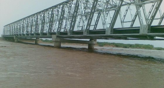 cheap Prefabricated Steel Truss Bridge with Paint, Hot - Dip Galvanized Surface Protection