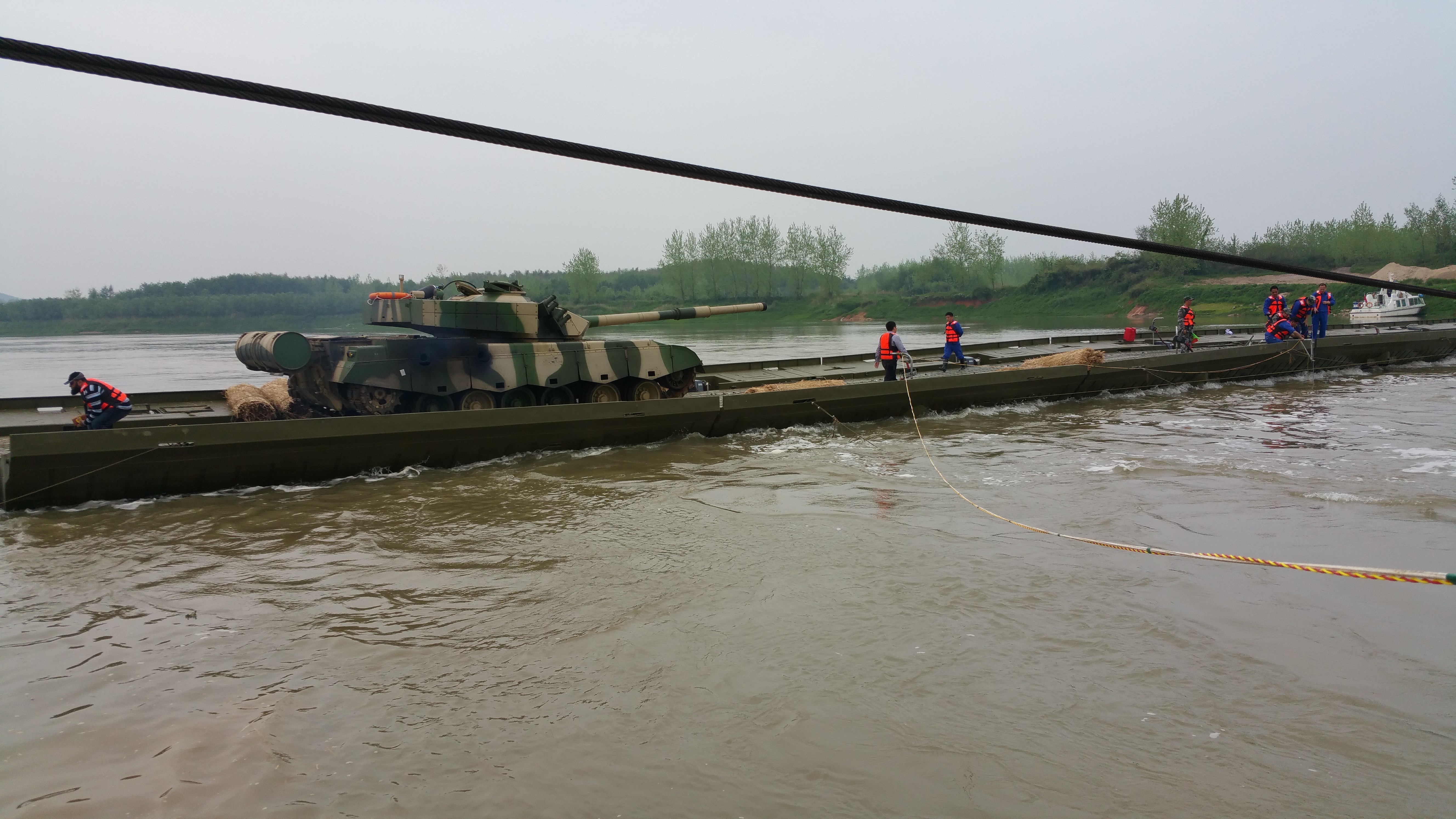 104m Temporary Floating Bridge Tracked Load 60t Fast Erectiion ...